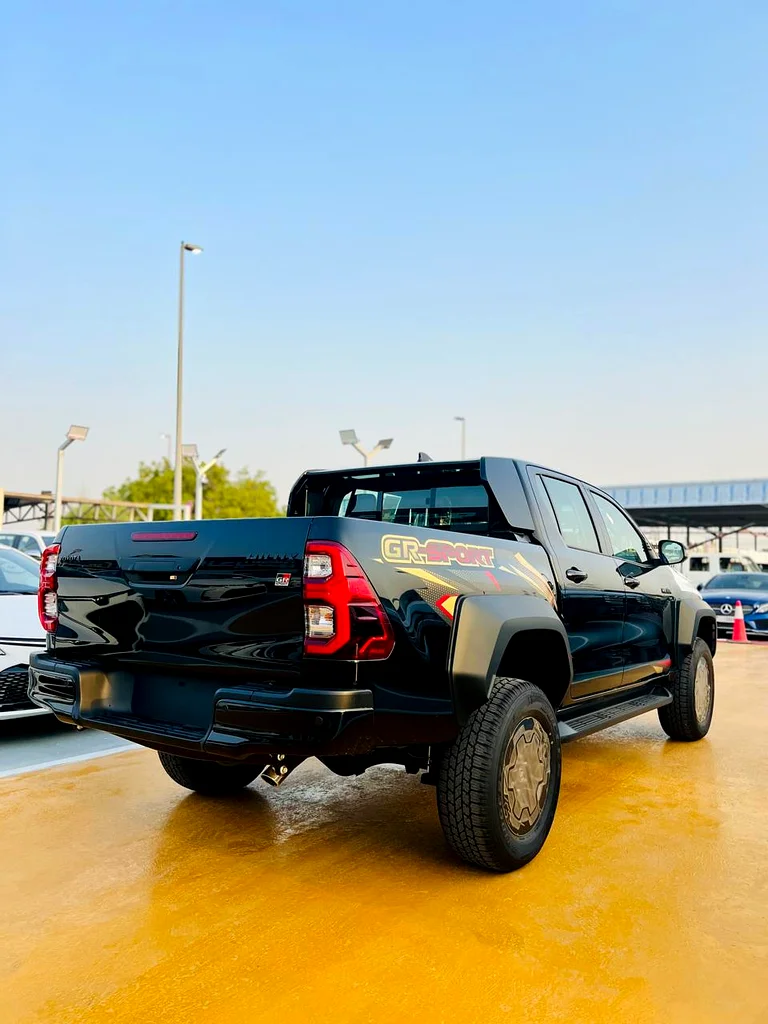 TOYOTA HILUX GR SPORT 4.0 PETROL 2024 A/T63231642213763114