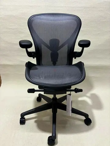 Herman miller Aeron Remastered Chair Size B Fully Loaded