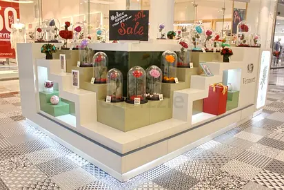 New luxury flowers kiosk
