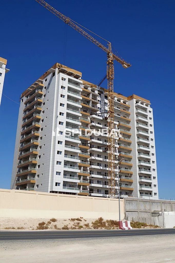 Handover in a Few Months / View to the villa community63918664410881110