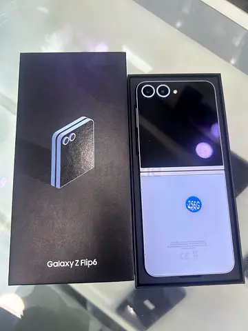 Samsung Galaxy Flip 6