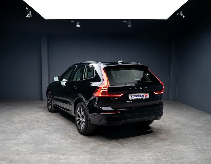 2,425x60 • 0% DP • 2023 Volvo XC60 B5 Core • Volvo Warranty/ Service • GCC63221303135875112