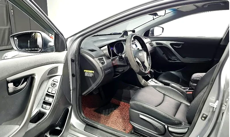2012 Hyundai Avante M16 GDI with 2 keys63406898794754114
