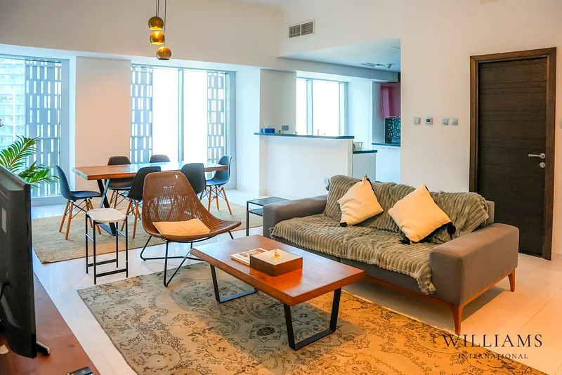 PRIME LOCATION | STUNNING MARINA VIEWS | ICONIC DESIGN64038568908417113