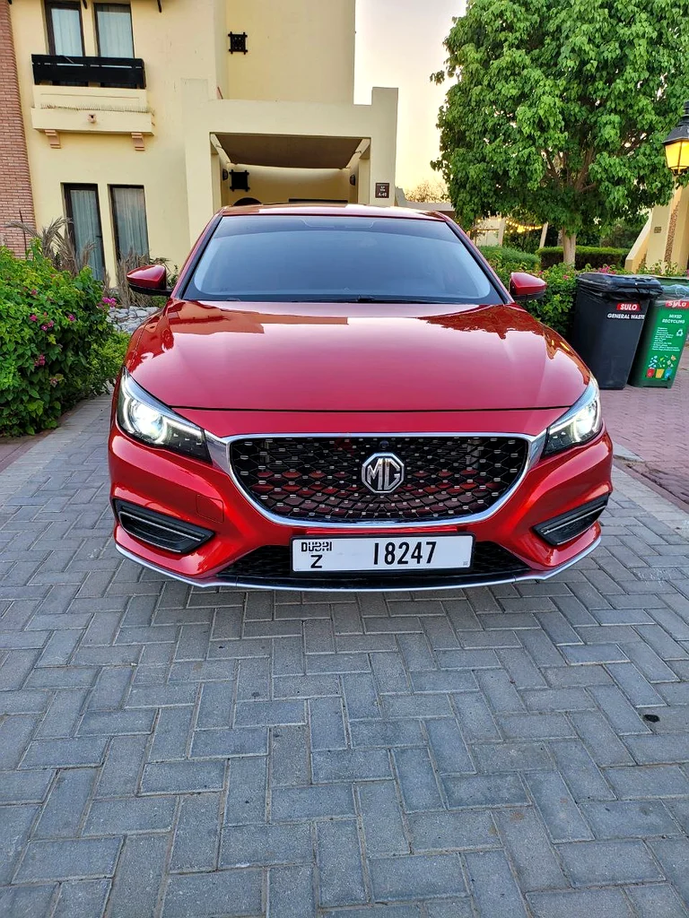 MG MG6 2022 | أحمر | 72,000 كم | 1.5 لتر توربو – رياضي63221826202369114