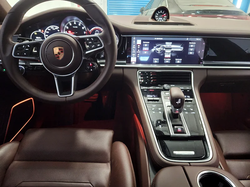 Porsche panamera 4, free accident, very clean63227257636737114