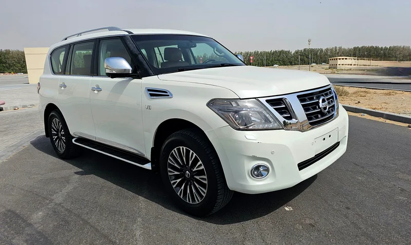 NISSAN PATROL V8 5.6 FULL OPTION CLEAN CAR63231642199811112