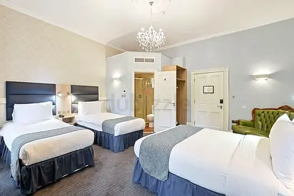 OMG Bed Space @METRO‼️Mall Of Emirates BRAND NEW Burj Al Arab View Al Barsha