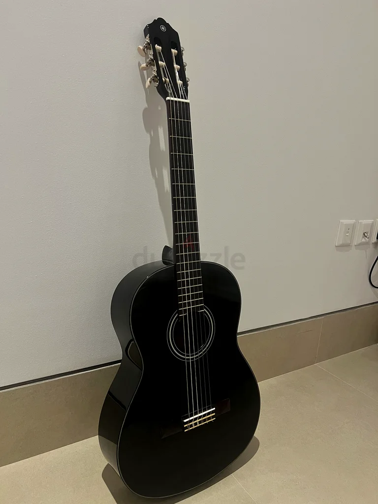 YAMAHA Black Acoustic Guitar - Your Musical Journey Starts Here!63209845005442112