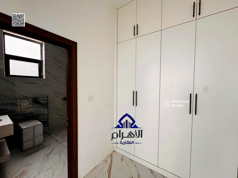 Directly from the owner, a villa on a main street, with personal finishing, close to all services, in the most upscale areas of Ajman63872180013314113