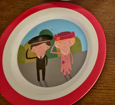 Emirates plastic plate for kids