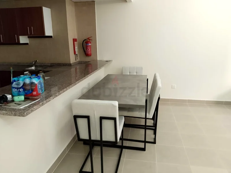 غرفة نوم رئيسية في شقة بغرفة نوم واحدة للإيجار63219322196099111