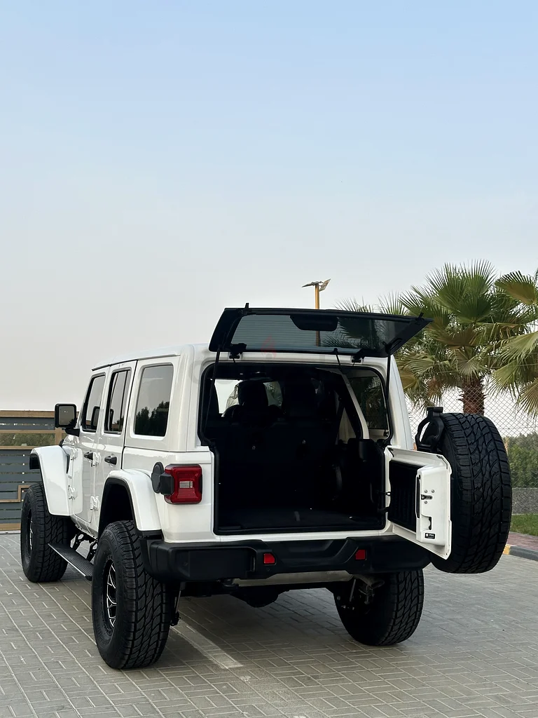 JEEP WRANGLER SAHARA / 1 YEAR WARRANTY63398603824770113