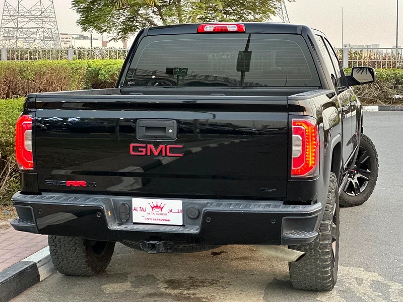 GMC SIERRA SLT 2018 GCC FULL OPTION IN PERFECT CONDITION63221826404611114