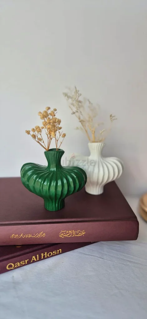hand made Chic Vintage Vases - Perfect for Collectors!63212410499714111