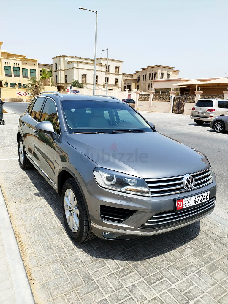 حالة ممتازة تويوتا 2015 شكل جديد633985692792351117