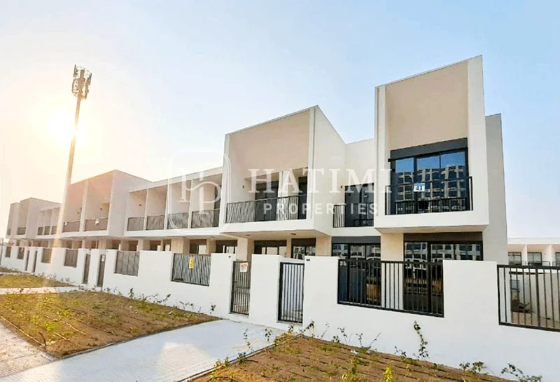 Single Row  |  Prime Location  |  Ready to Move63951831087489112