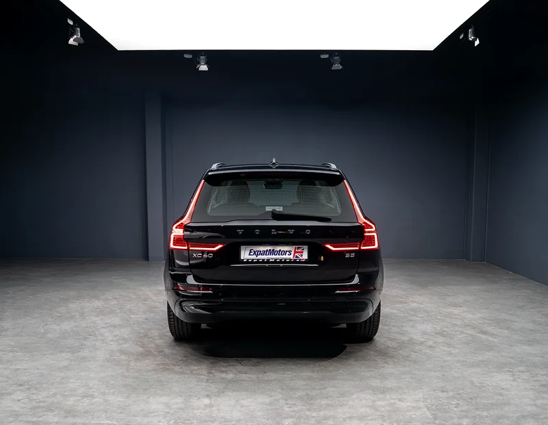 2,425x60 • 0% DP • 2023 Volvo XC60 B5 Core • Volvo Warranty/ Service • GCC63221303135875113