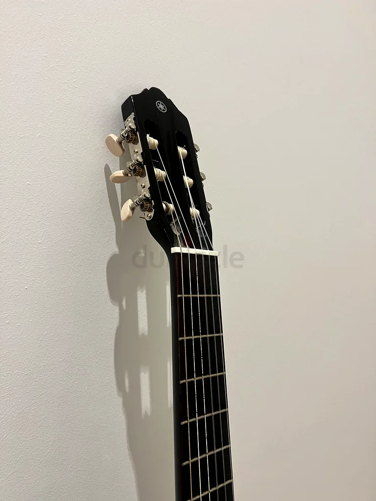 YAMAHA Black Acoustic Guitar - Your Musical Journey Starts Here!63209845005442111