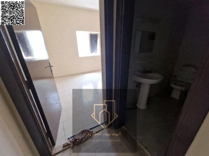 Room and hall for annual rent \ strategic location \ special price and flexible payments \ close to all services63232634707330113