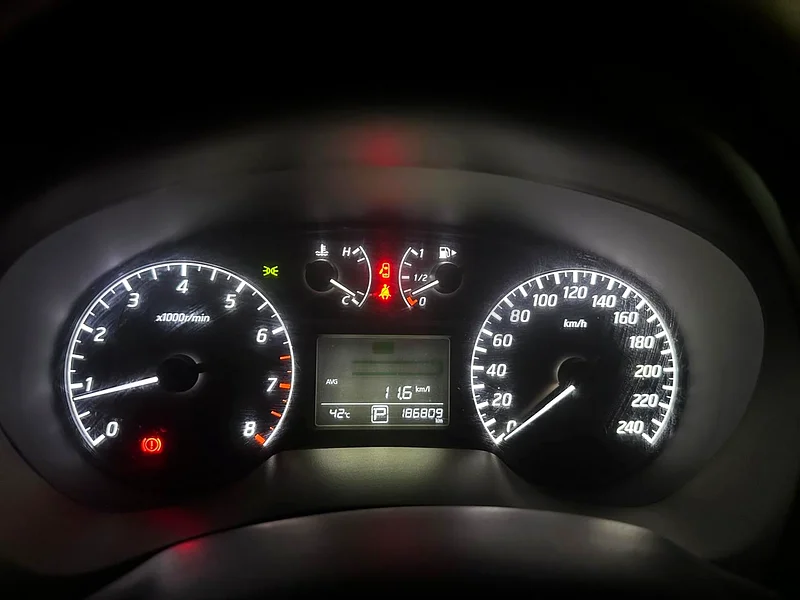 نيسان سنترا للبيع العاجل63399980508801114