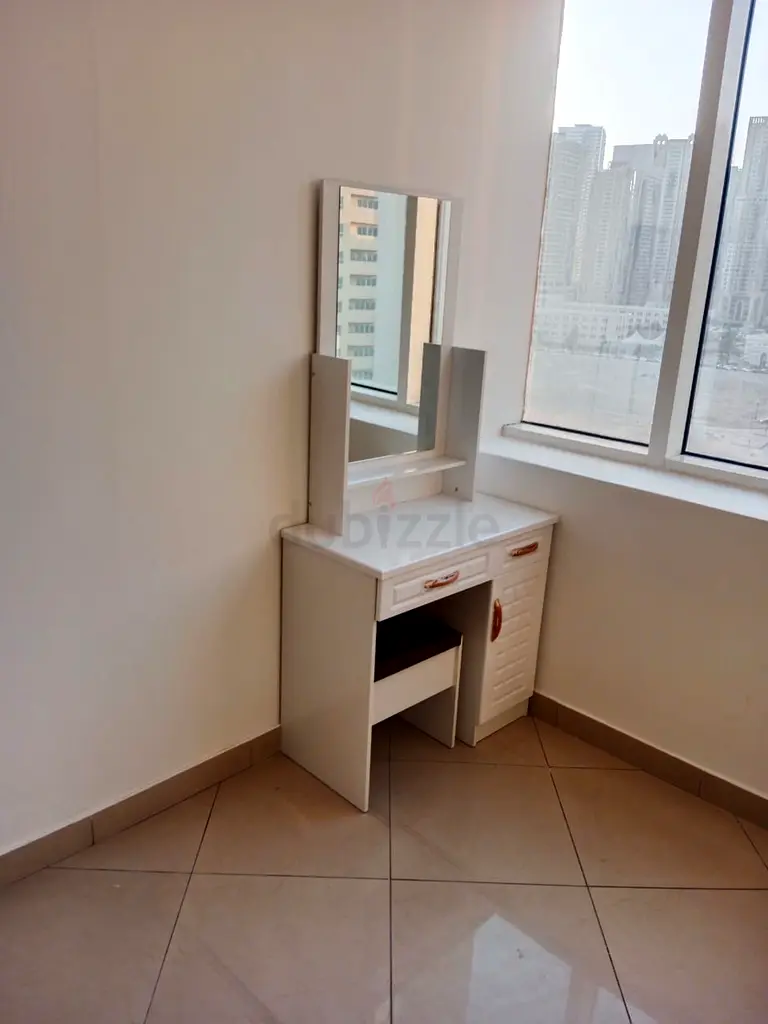 Consola de maquillaje completamente nueva