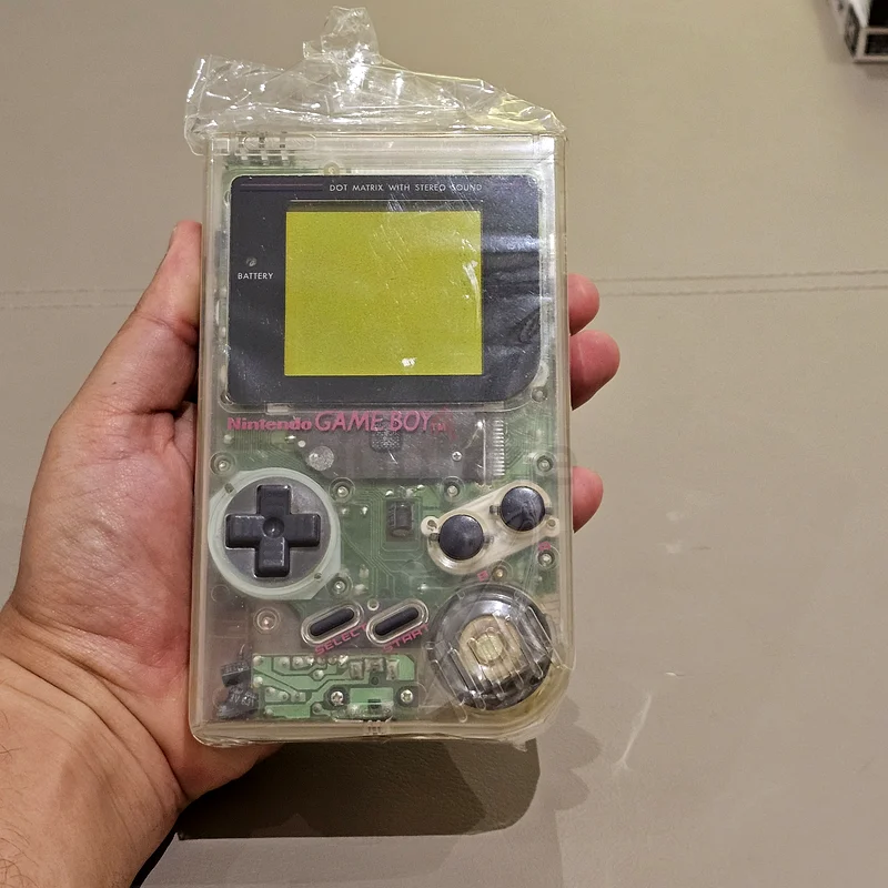 Vintage Game Boy - A Blast from the Past!63205366611713111