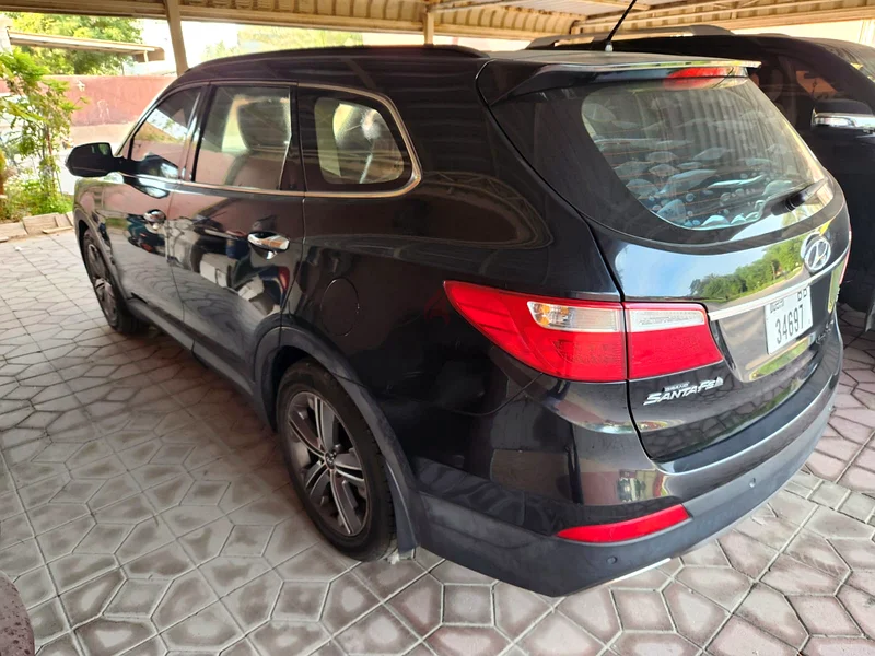Hyundai Grand Santa Fe 2014 model 6cylinder 3.3lit63406897475074113