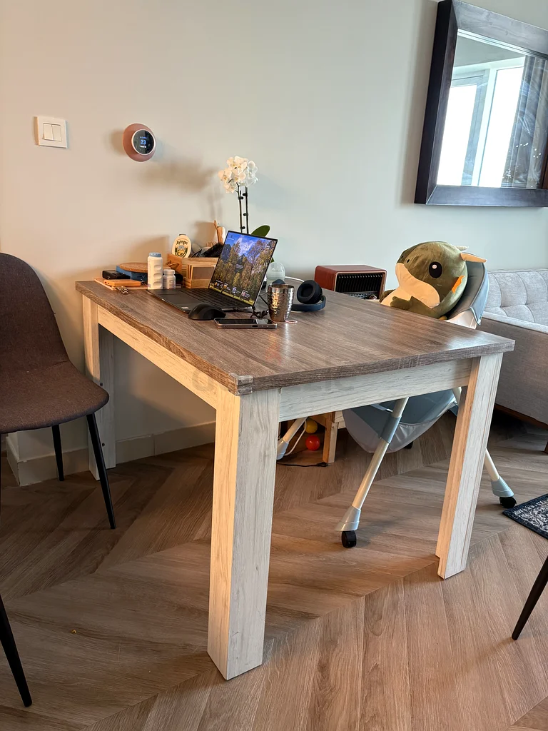Dining table Homecenter_perfect condition63211915775362111