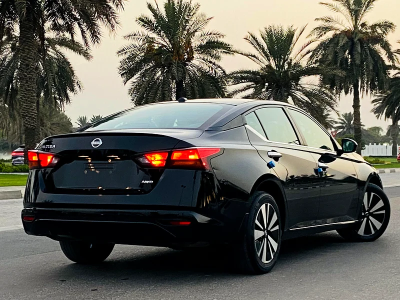 Nissan Tiima 2020, mid-range model – excellent condition – accident-free – low mileage – best price63227258298241113