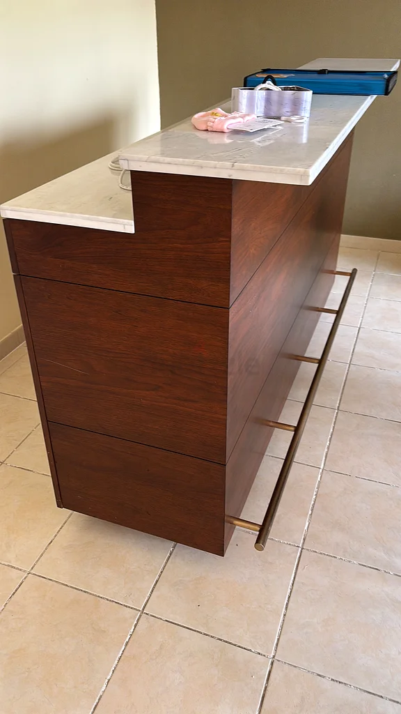 Stunning marble top Bar for sale63209353002370111