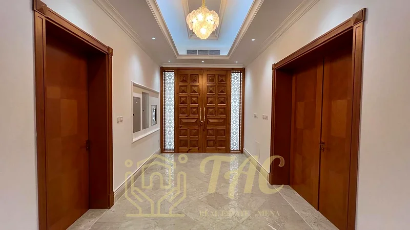 فيلا جديدة للإيجار في الخوانeeج 1 لعشاق المساحات الواسعة والذوق الرفيع، تشطيب ممتاز جدًا63726391804161111