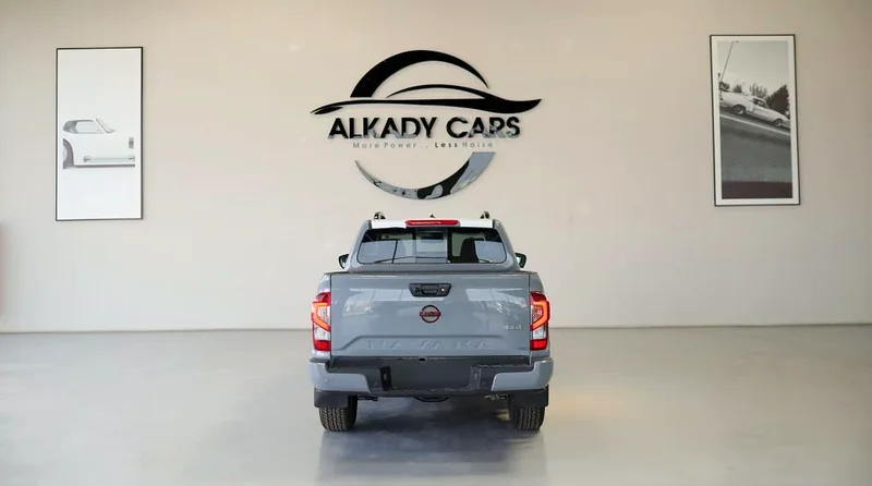 NISSAN NAVARA 2.5 L PRO4X A/T MODEL 202563399959124867112