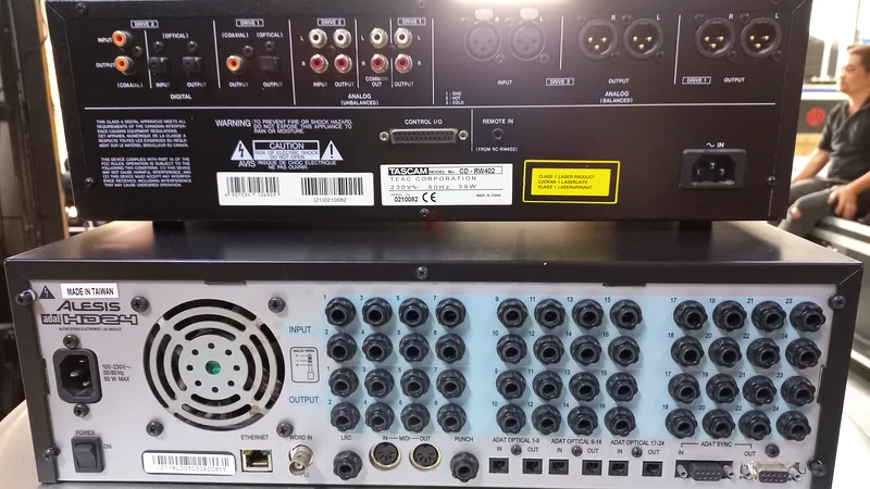 Studio recording gear63209350645890111