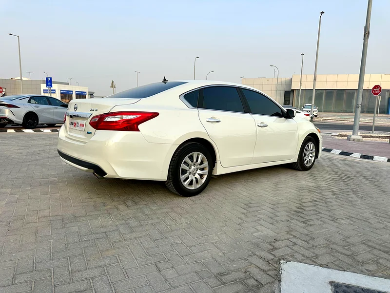 Nissan Tilma S63227258202754113