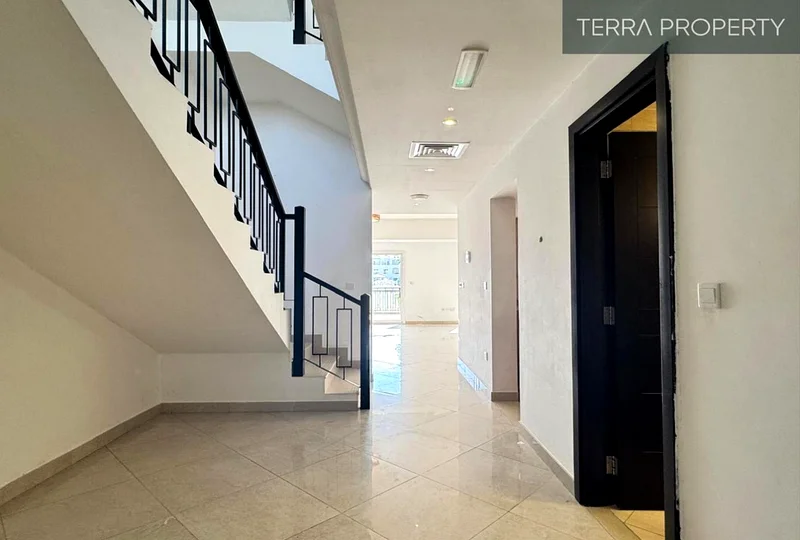 Lovely Community - Pool View - Well Maintained63859512840321114