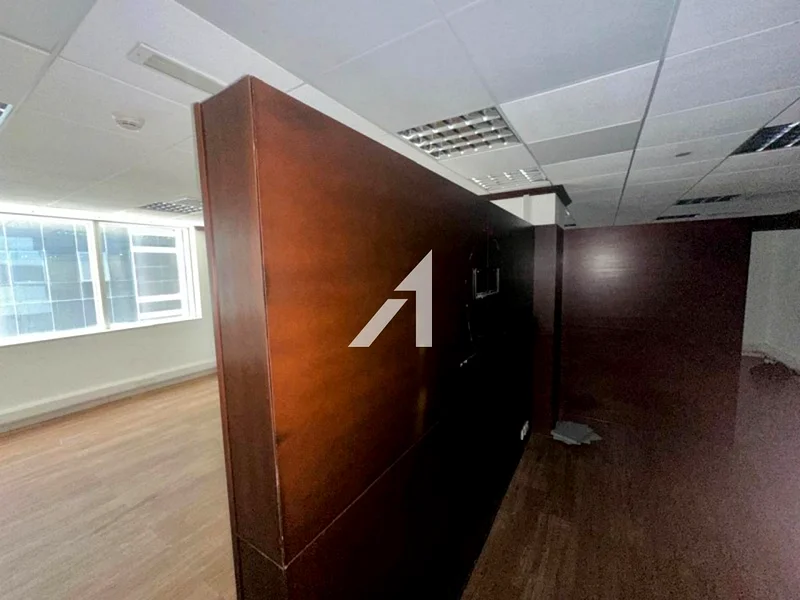 Prime Location|Close to Metro |Fitted|Ready Office63220805734273114