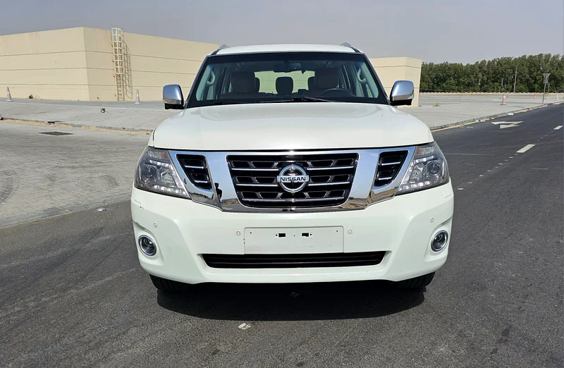 NISSAN PATROL V8 5.6 FULL OPTION CLEAN CAR632316421998111127