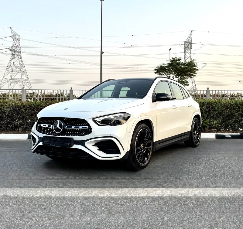 MERCEDES-BENZ - GLA 200 - GCC - 2024 - SUPER CLEAN - WARRANTY AND FULL SERVICE 5 YEARS FROM GARGASH63399919305987113