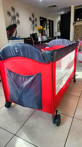 Baby portable foldable cot Like NEW