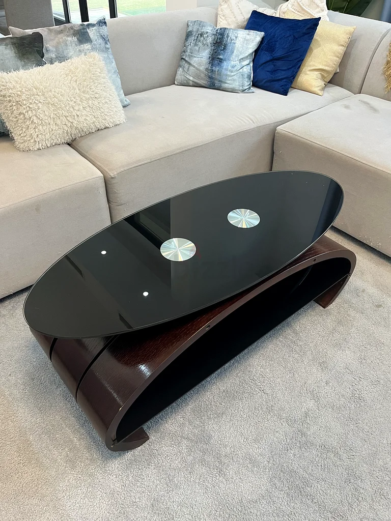 Elegant Modern Coffee Table with Glass Top63211915762305112