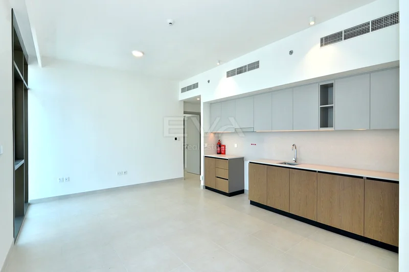 Mid Floor | Unfurnished | Vacant64026863262979112