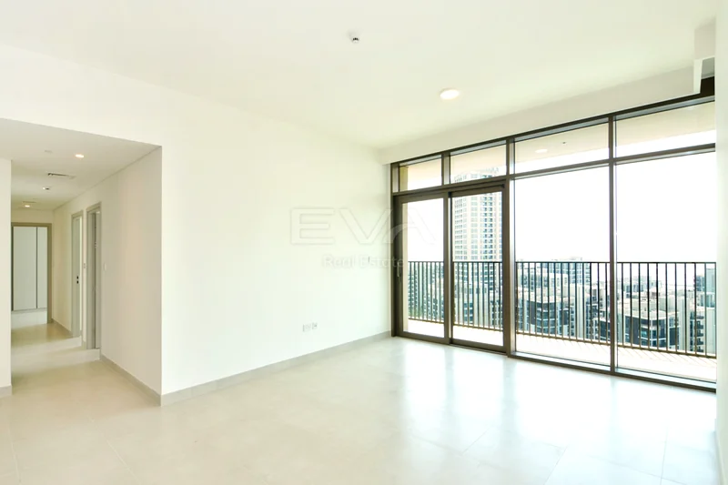 Spacious | Unfurnished | Vacant64026863253507112