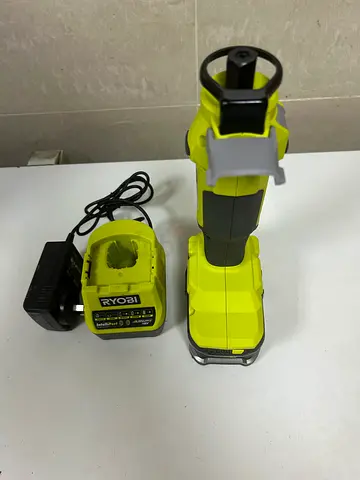 Drill ryobi cordless 18 volt