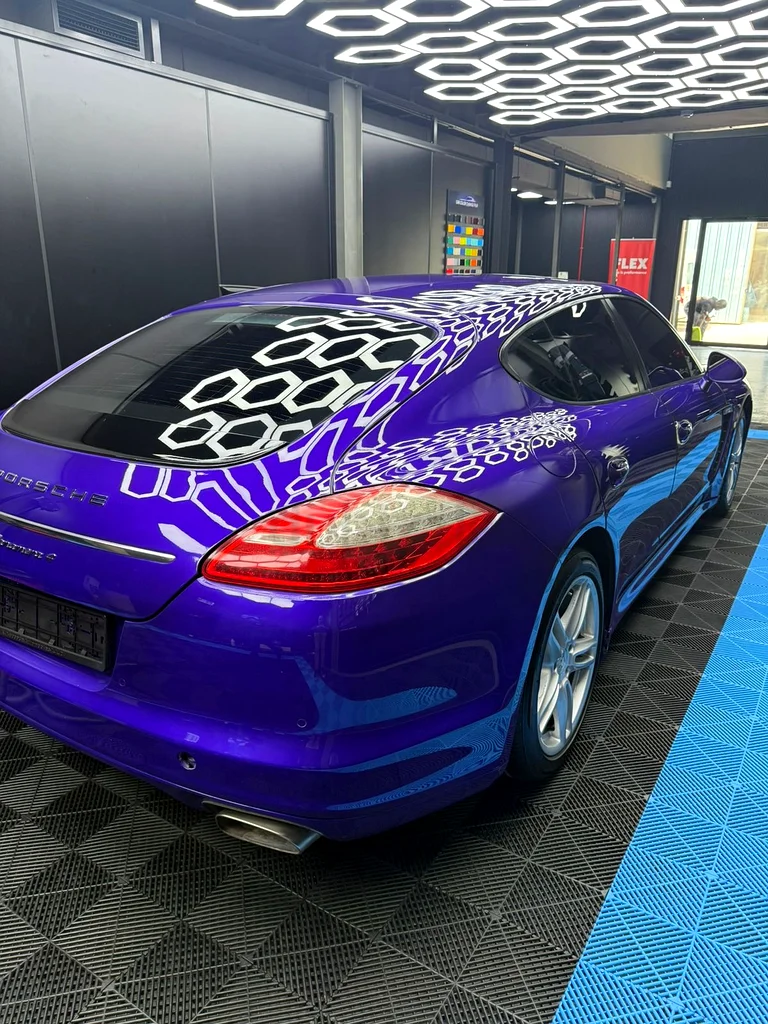 Porsche Panamera 201163227257685761112