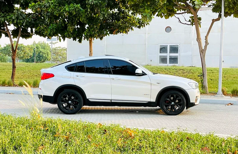 BMW X4 x drive 28 I gcc specifications perfect condition63406148744451112