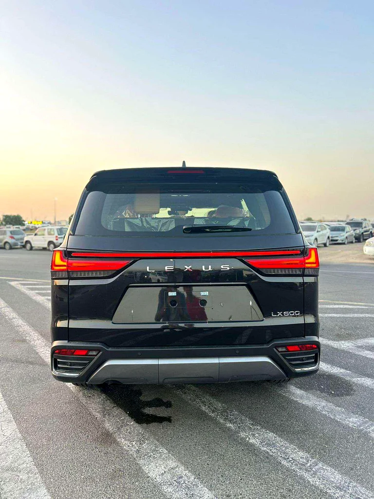 لكزس LX600 بريميام 2025 (7 مقاعد) 3.5 لتر V6 توربو مزدوج بنزين ناقل حركة أوتوماتيكي دفع كلي للعجلات للتصدير فقط63398635825539113