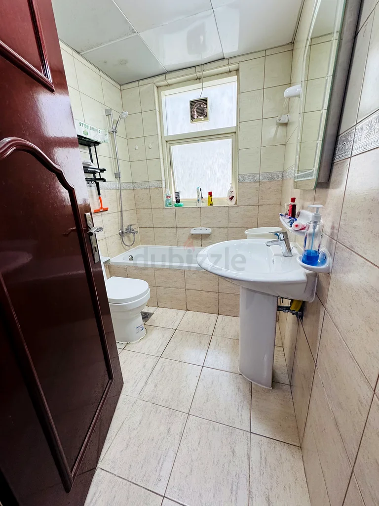 Room for rent in Shabia 1163218791128322114