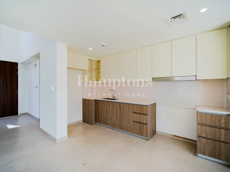 Close To Pool | Vacant | On Green Belt63947675177347113