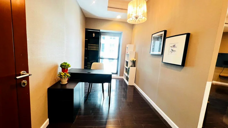 شقة فاخرة من 3 غرف نوم + غرفة خادمة | بإطلالة كاملة على المارينا | تخطيط واسع63773536855553114